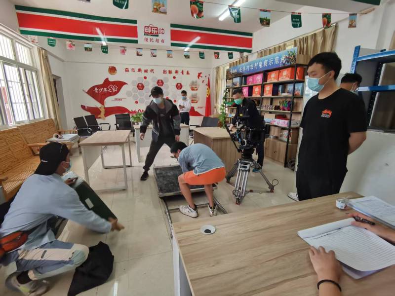一支视频激活品牌生命力｜德钦县产品视频拍摄公司的创意魔法秀